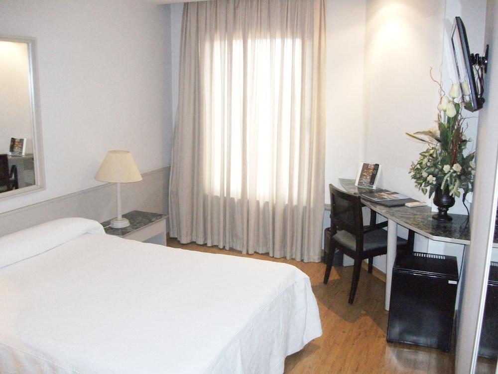 Hotel Nuevo Zenit Calahorra Exterior foto